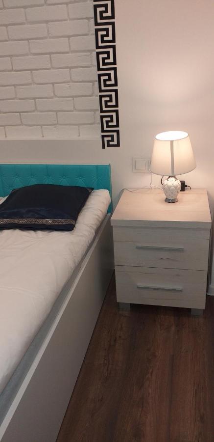 Apartamenty Centrum Mala Dwojeczka Blekitna Panoramiczna Balkonem Promenada 키엘체 외부 사진